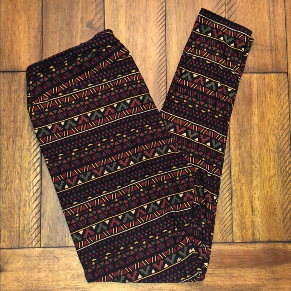 Aztec LuLaRoe leggings - Tall and Curvy
